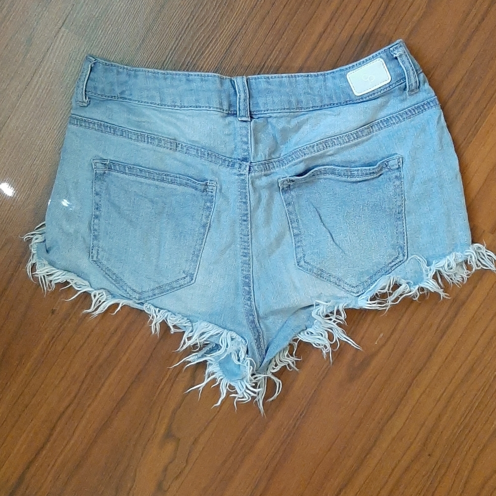 Shorts - Picture 2 of 2